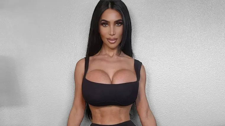 Ona je klon Kim Kardashian: Potro&scaron;ila je vi&scaron;e od 30.000 dolara da bi izgledala kao ona