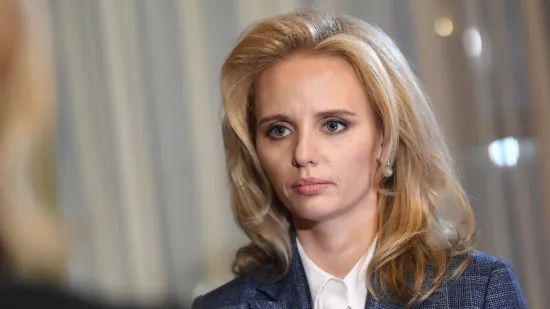 Protjerana sa zapada pa pobjegla ocu: Žena s plavim uvojcima Putinova je najstarija kći