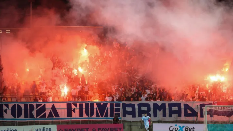 Armada pokazala Grcima &scaron;to znači pravi huk tribina: Detalj je sve pokazao