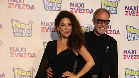 Mlađahna supruga Frane Lasića prirodna je ljepotica, a zanosna figura je njen najjači adut