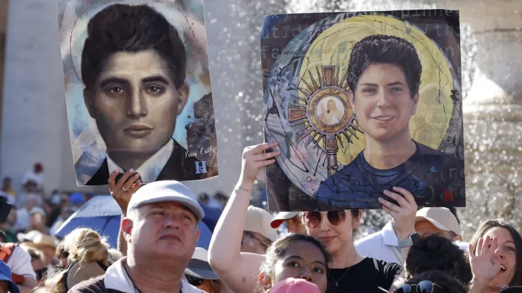 Milenijska generacija dobila prvog sveca: Pogledajte kako je izgledala kanonizacija Carla Acutisa, ali i svetog Piera