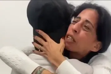 Majka i sin ujedinjeni nakon 738 dana zatočeništva: 'Moj život, moj život, moja duša...'