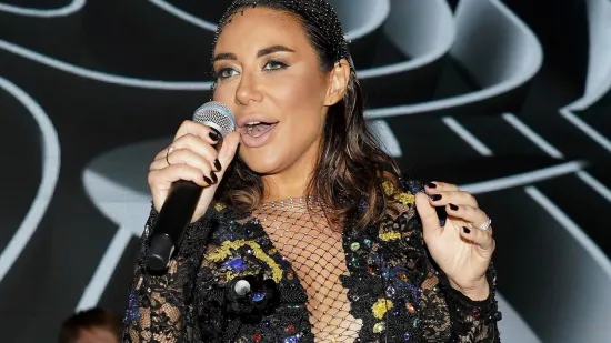 Pogledajte kako izgleda jedna od najskandaloznijih pjevačica iz regije