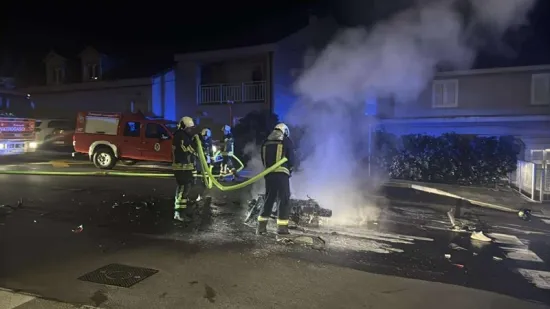 Horor na jugu Hrvatske: Motocikl potpuno izgorio nakon sudara s automobilom