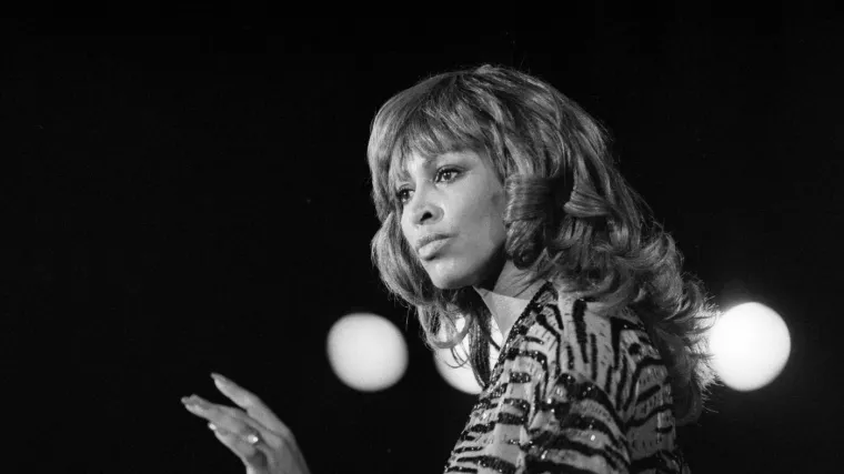 Tina Turner danas bi imala rođendan: Evo kako je kraljica rocka izgledala u mladosti