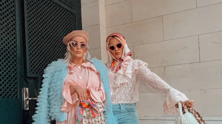 Svi su mislili da su blizanke, a one su zapravo supruge: Nakon godina borbe stigla im kćerkica