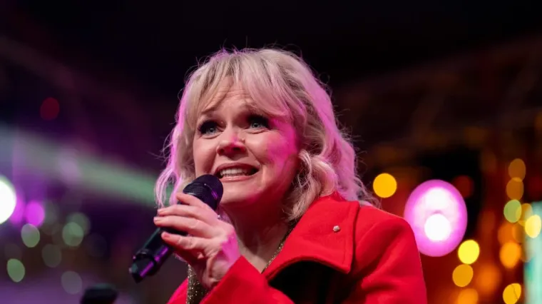 Pogledajte kako je Advent u Zadru gorio uz Tajči: &Scaron;ljokičaste kombinacije i crvene kapice