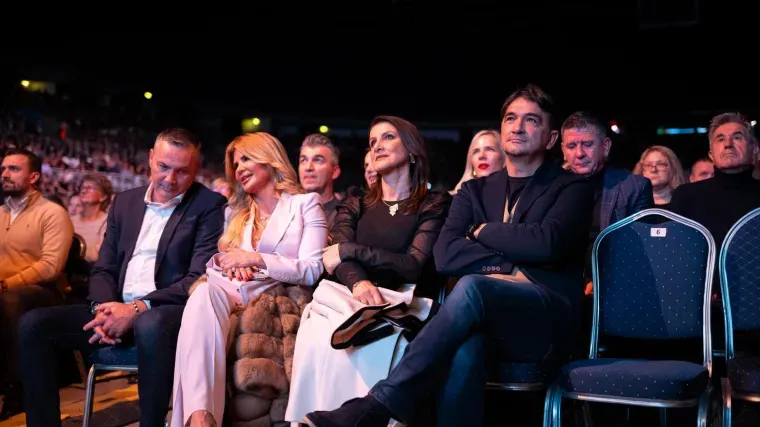 Novi dečko Nike Perenčević? Pogledajte fotografije predsjednika HNS-a s kojim ju povezuju