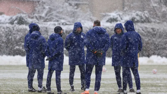 Na treningu Dinama kape, &scaron;alovi i termo donje rublje, a njih dvojica 'luđaka' se skinula