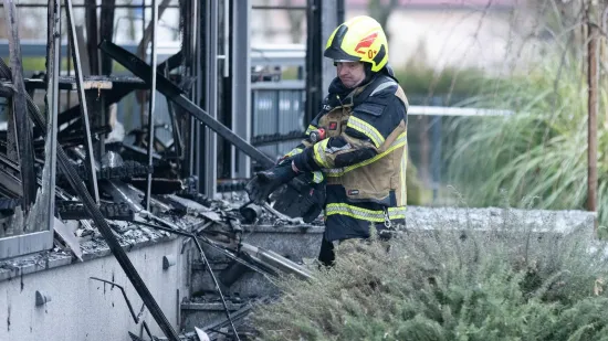 Do jučer je ovdje bila pizzerija, evo &scaron;to je ostalo nakon buktinje: 'Dobro da nije stanove zahvatilo'