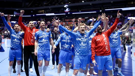 Tako slave Hrvati! Pogledajte ludnicu s navijačima, bilo je i suza, nitko nije ostao ravnodu&scaron;an