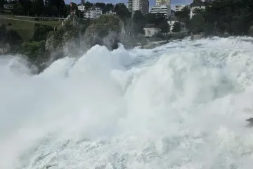 Prizori i snaga koja oduzima dah: Samo jedno biće može prkositi sili ove vode