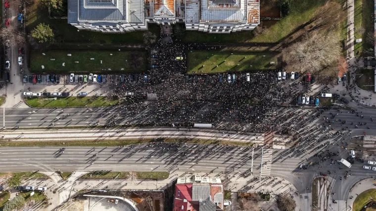 Nevjerojatni prizori iz Sarajeva: 'Ako nas sve poubijate od koga ćete krasti?'