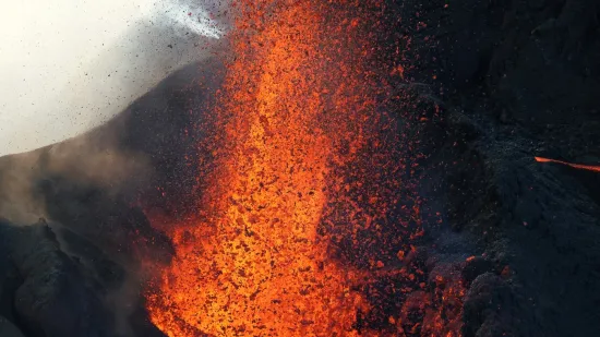 Spektakularni prizori prave snage prirode: Vulkan koji je i stvorio otok vraća se u život