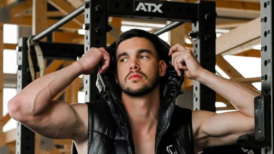 Tko je Karlo kad se kamere ugase? Preživio je veliku traumu i prona&scaron;ao ljubav u realityju