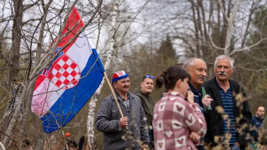 Valjda neće nitko pod auto! Na rallyju rakija, gemi&scaron;ti, čvarci, kobase i zelje, a stigli i tambura&scaron;i